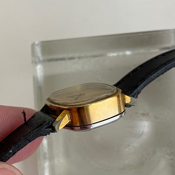 Vintage Tissot   watch main image 6